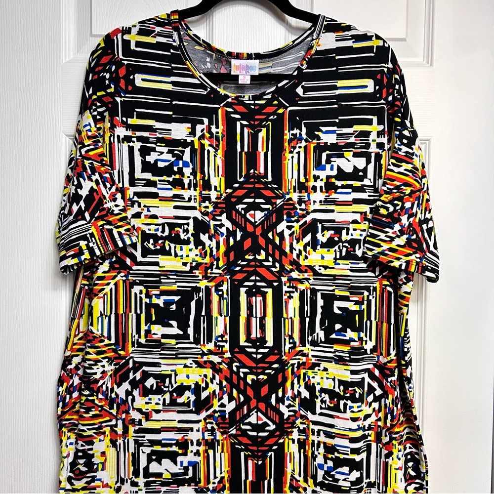 LuLaRoe Irma Top